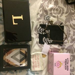 Meet your Posher, Leah