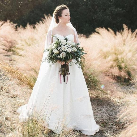 Meet your Posher, Rachel - Picture 1 of 1