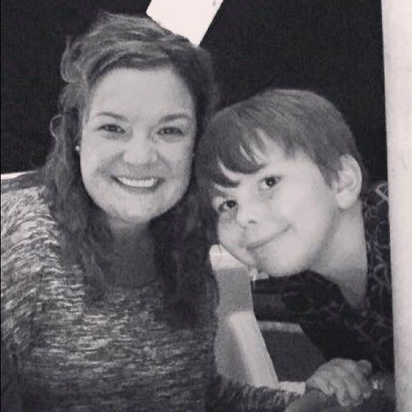 Meet your Posher, Amanda - Picture 7 of 8