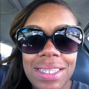 Meet your Posher, Pamela