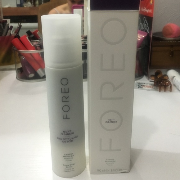 Foreo night cleanser