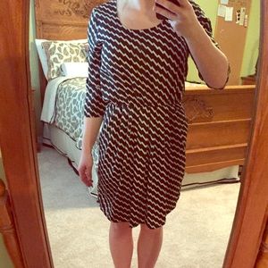 3/4th sleeve black and white Chevron print dress