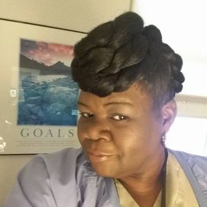 Meet your Posher, Marcia