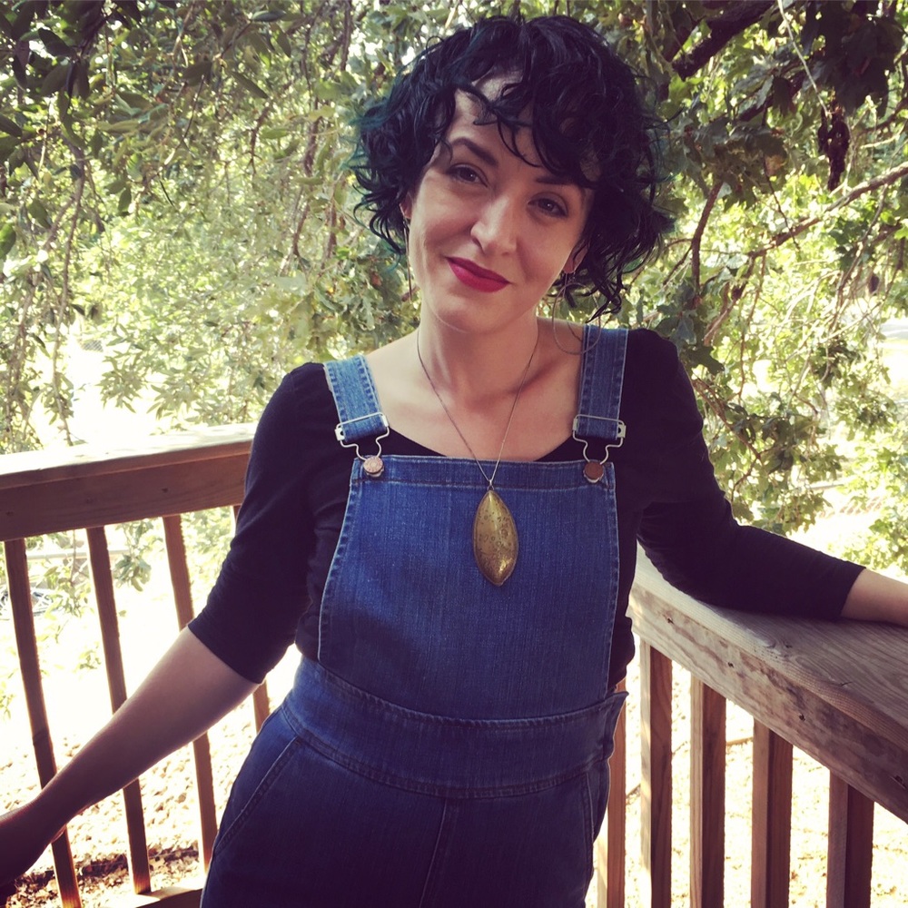 Meet your Posher, Julia