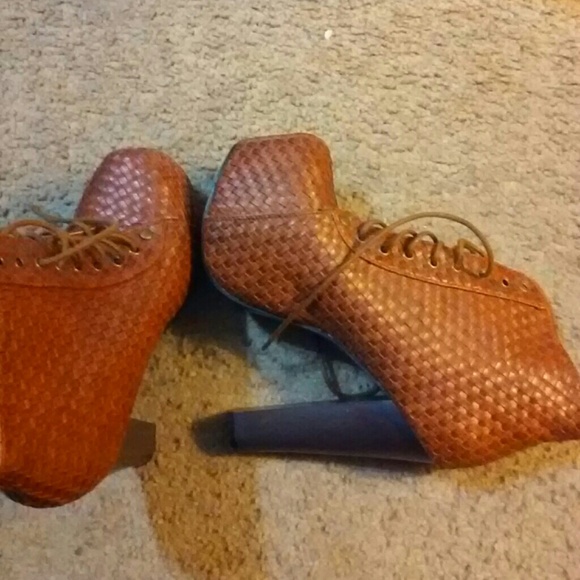 Leatherette platform booties - Picture 1 of 3