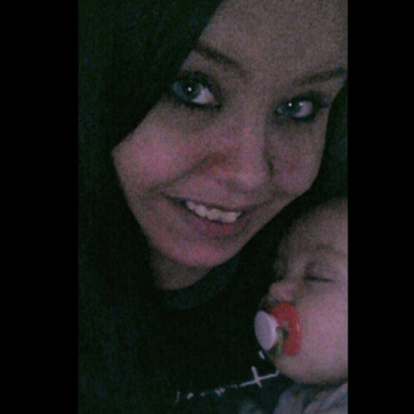 Meet your Posher, Ava