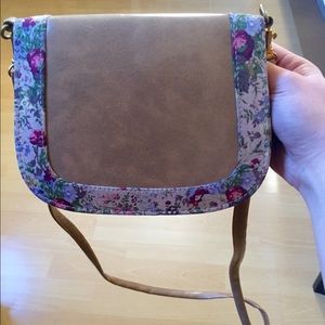 Crossbody bags