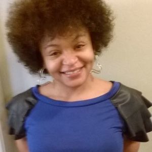 Meet your Posher, Cassandra