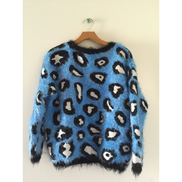 Leopard Sweater - Picture 2 of 3