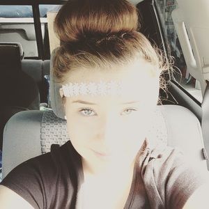 Meet your Posher, Brenna