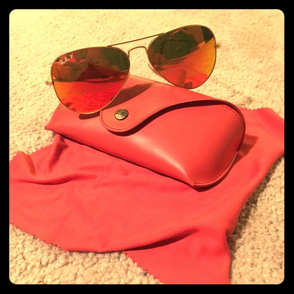 🕶Authentic Ray-Ban Aviators(polarized)