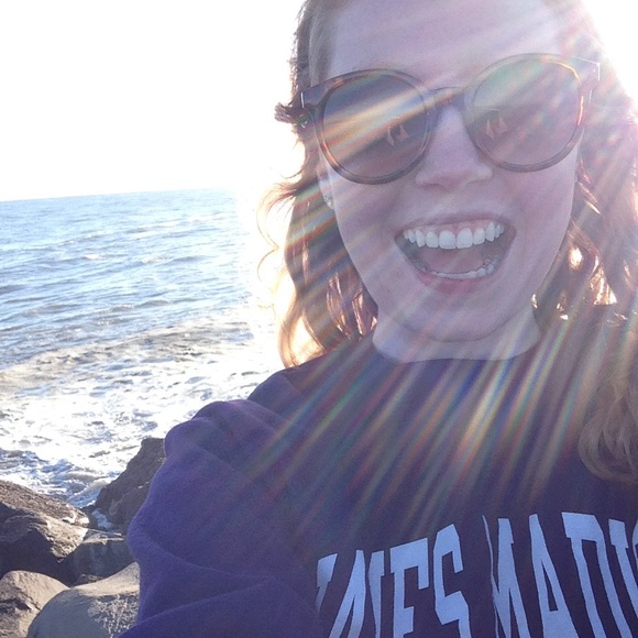 Meet your Posher, Stefanie - Picture 1 of 1