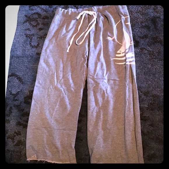 VS Pink Crops with Sailboat 🍍 ahoy matey!! Hawaii