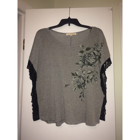 Sleeveless blouse