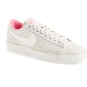 Nike Blazer Low Top Sneaker