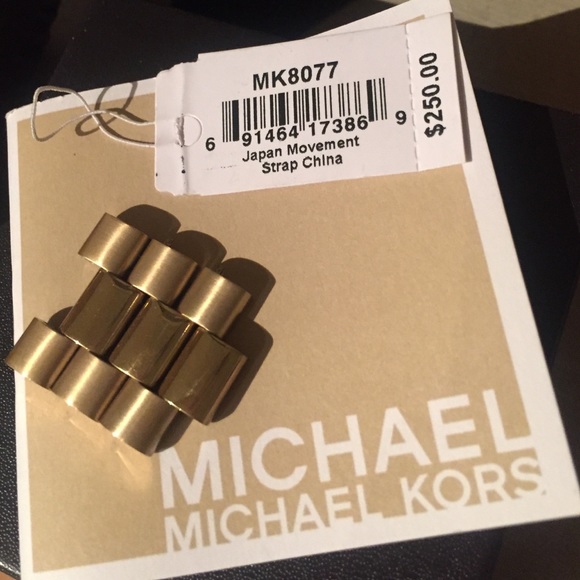 Michael Kors Gold Chronograph Watch - Picture 3 of 4