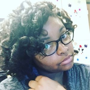 Meet your Posher, Lashaunda