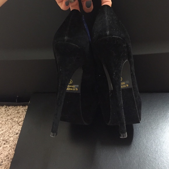 Pumps - Picture 3 of 3