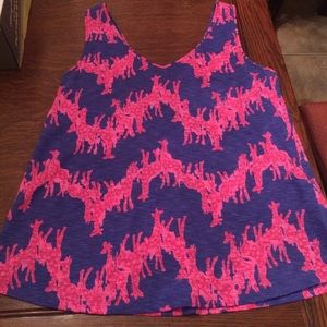 Neck In Neck giraffe top