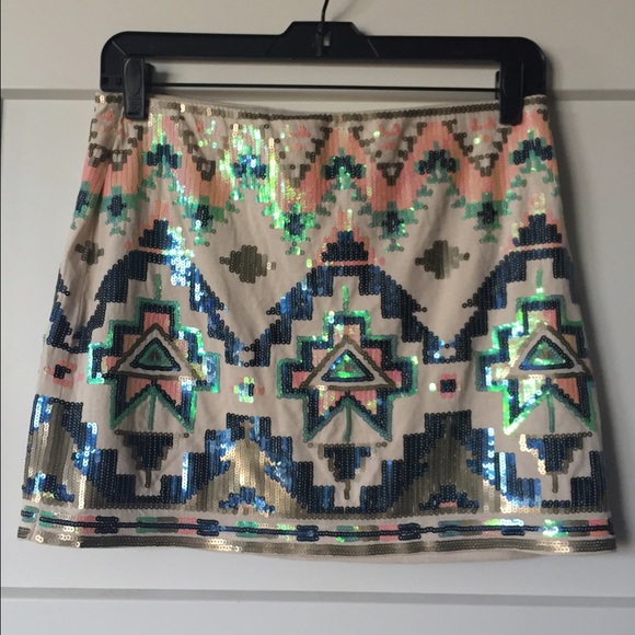 Express Stretchy Sequin Skirt - Picture 2 of 3