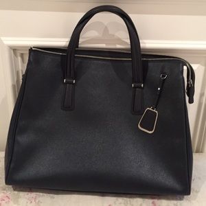 NWOT Medium-sized Tumi bag