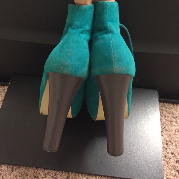 Booties - Picture 4 of 4