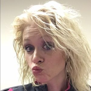 Meet your Posher, Nikki