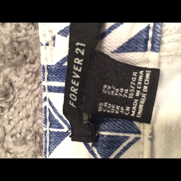 Aztec shorts - Picture 3 of 3