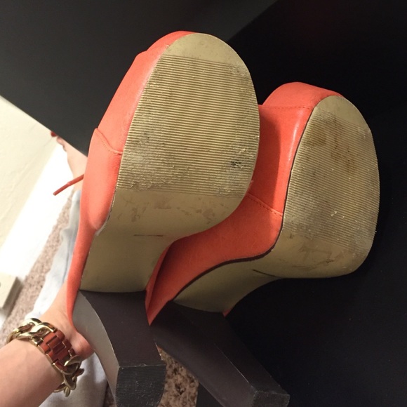 Booties - Picture 4 of 4