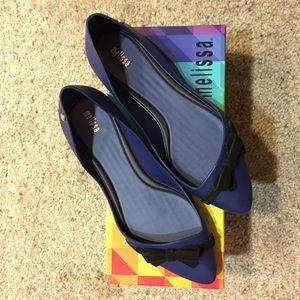 Brand new Melissa Navy ribbon flat