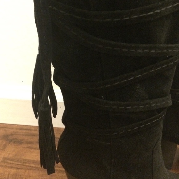 Black Boots - Picture 4 of 4