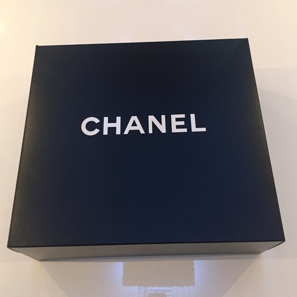 Chanel Large Gift Box