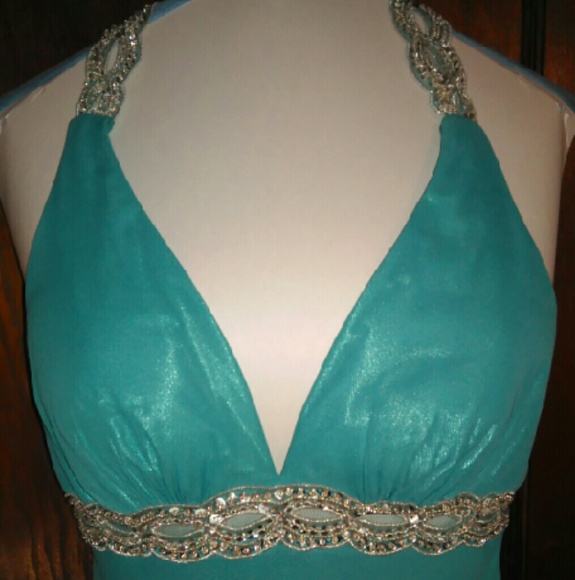 Prom dress - Picture 4 of 4