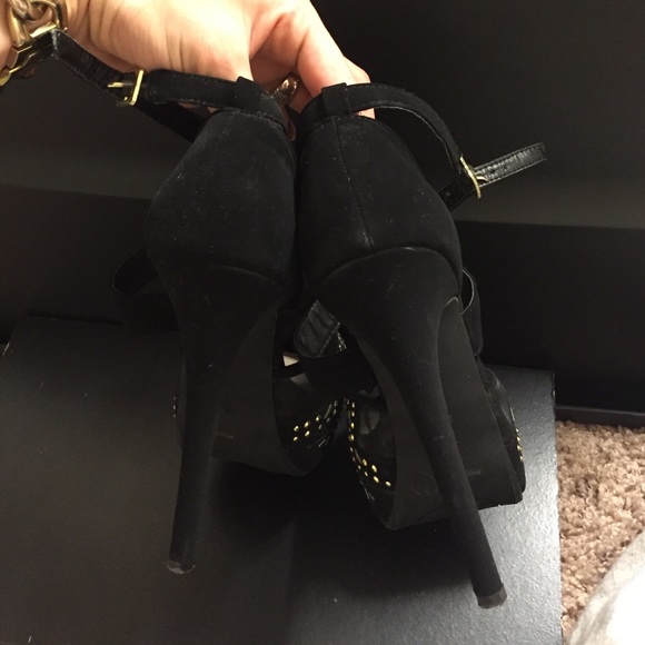 Heels - Picture 3 of 4