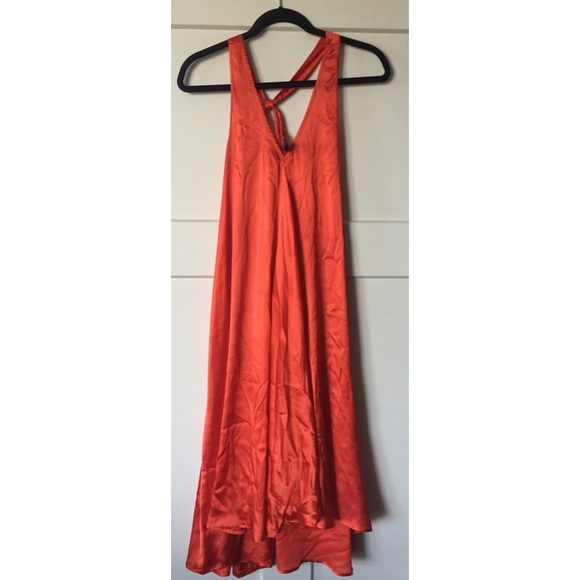 High Low Scarlet Dress - Picture 2 of 3