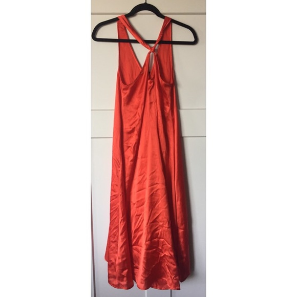 High Low Scarlet Dress - Picture 3 of 3