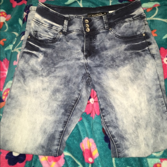 Lovesick Acid Wash Super Skinny Jeans!