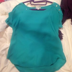 Teal top