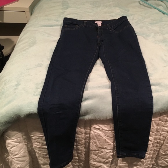 Jean Capris - Picture 2 of 3