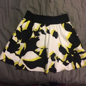 Express print flared skirt