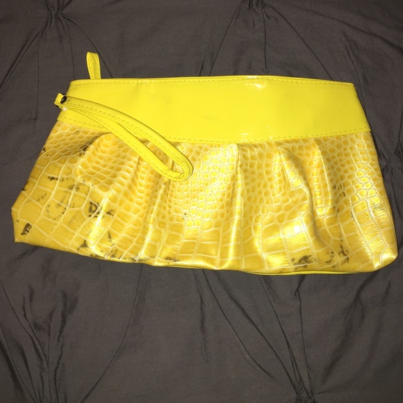Yellow scale skin wristlet!