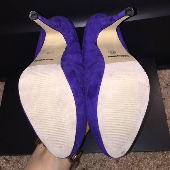 Heels - Picture 2 of 4