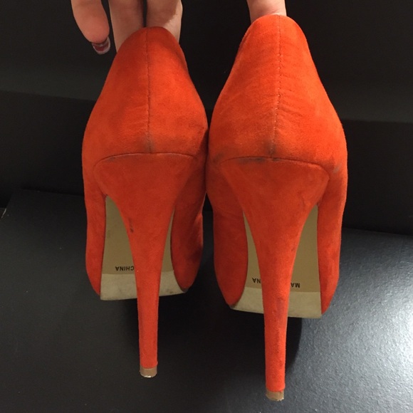 Heels - Picture 2 of 4