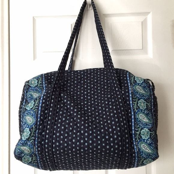 Vera Bradley Handbags - Vera Bradley Weekend Bag