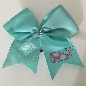 Vineyard vines inspired cheer bow