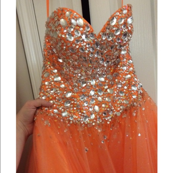 Prom Dress size 2 🎉👑🏈🎊❤️🎓 - Picture 2 of 4