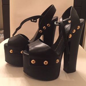 AUTH Giuseppe Zanotti High Heels. Genuine Leather.