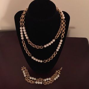 Gold & Pearl Necklace & Bracelet Set