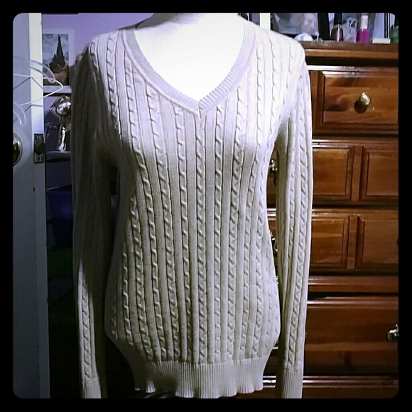Tan sonoma sweater. size medium