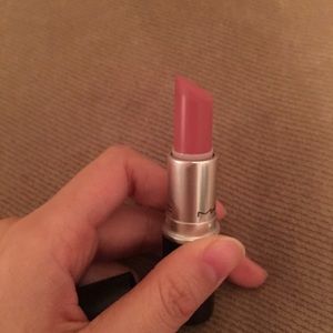 MAC Lipstick - Please me